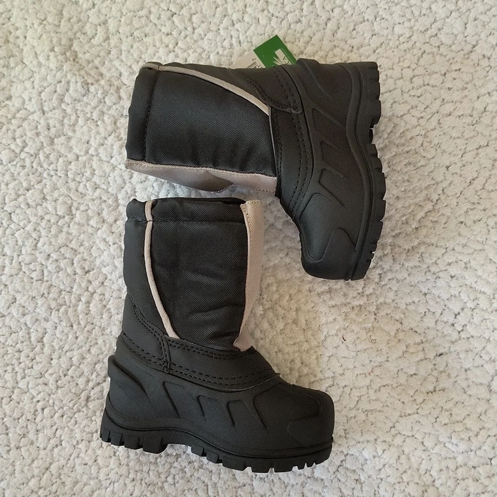 NWT Child's Gray/Black Itasca Snow Cat Winter Boots Size 6T